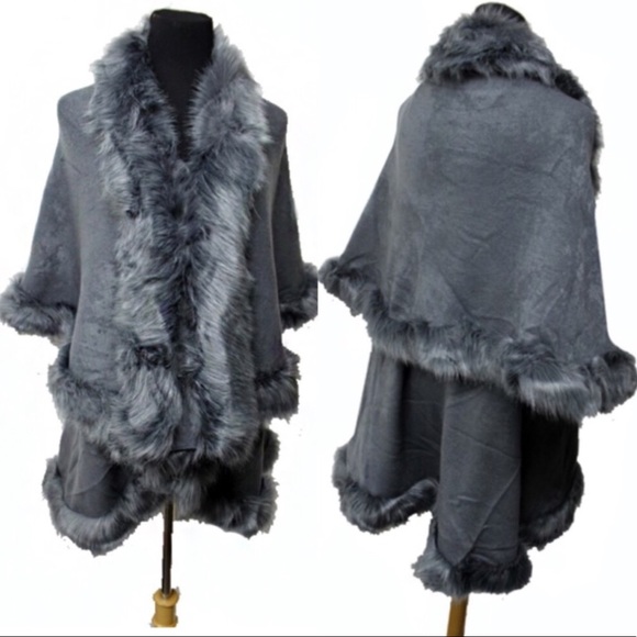 Luxurious Winter Gray Faux Fur Double Layer CAPE - Picture 5 of 9